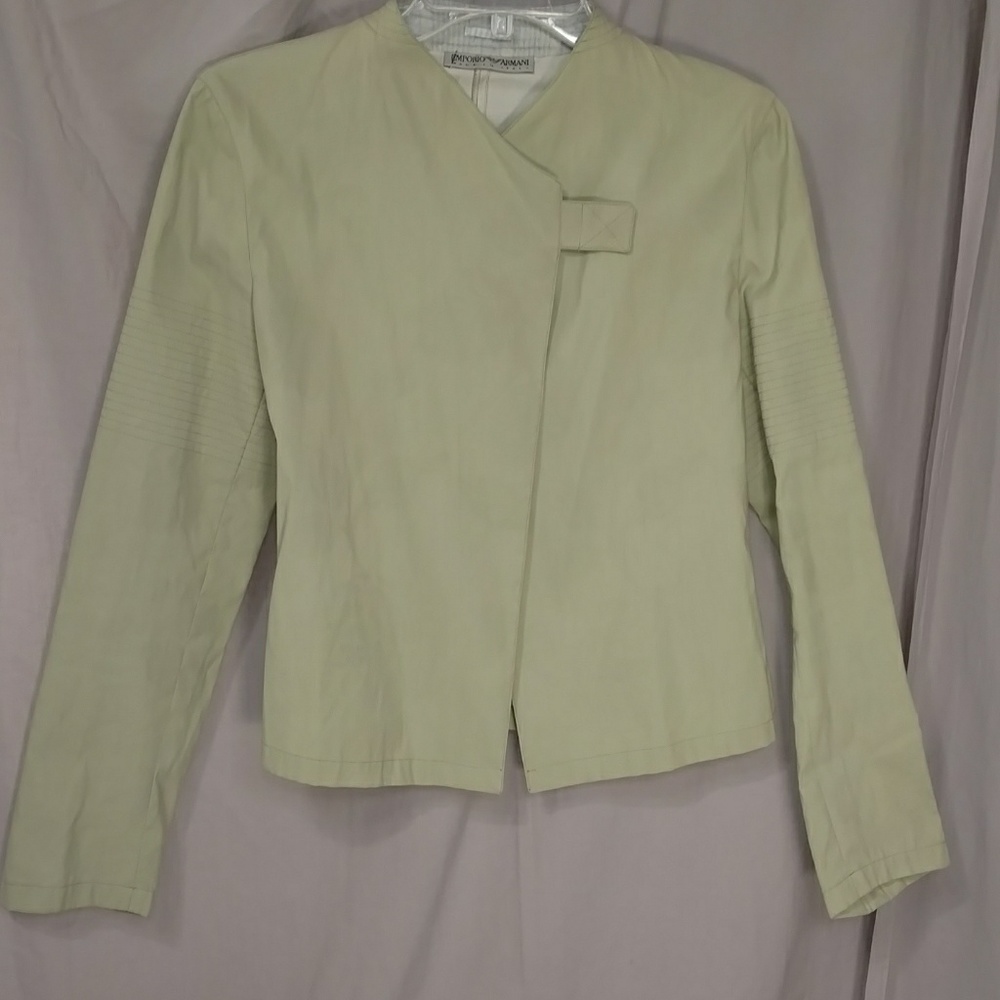 Armani Spring Jacket Short Lightweight Flattering - image 8